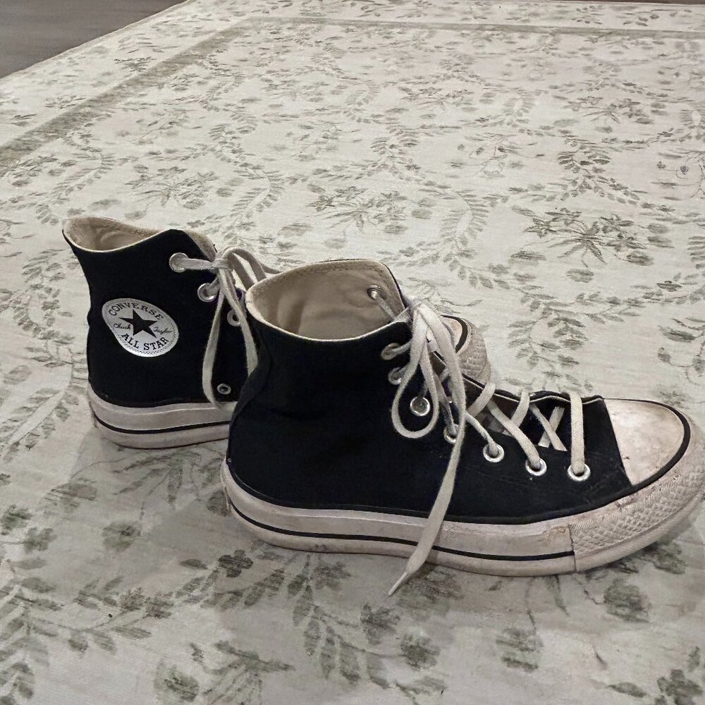 Platform Converse - image 1